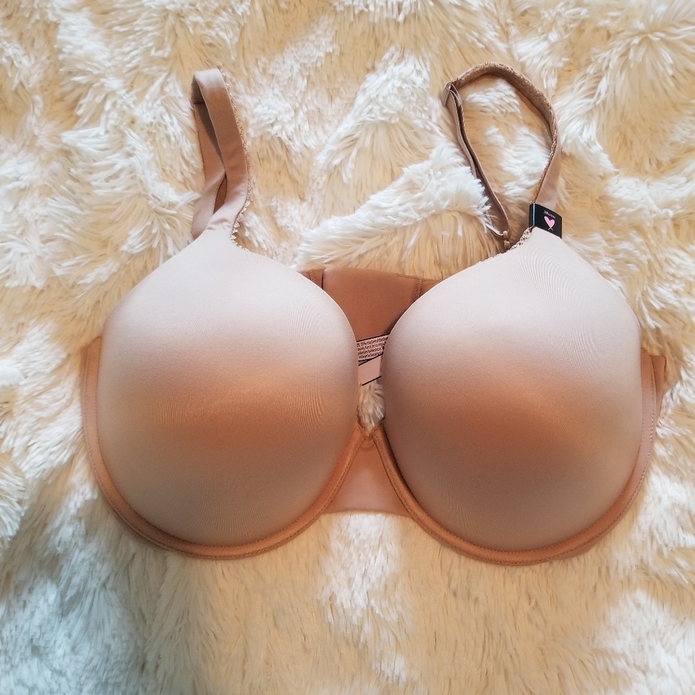 Victoria's Secret Body by Victoria Bra